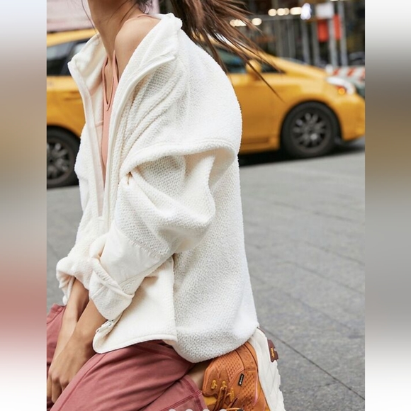 L Free People Movement Ziggy Up Cream Fleece - Picture 1 of 7